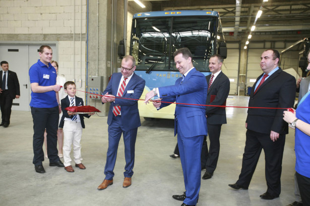 vanhool_macedonia1