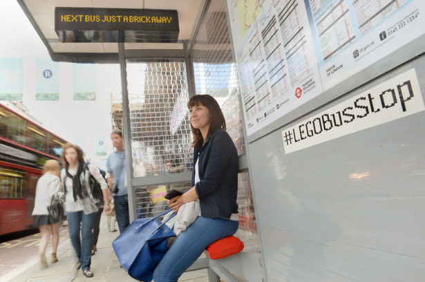 lego_bus_stop_london02