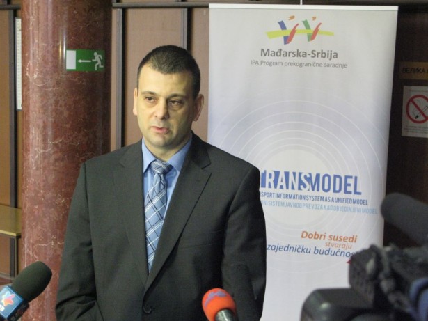 unitransmodel_lojovic