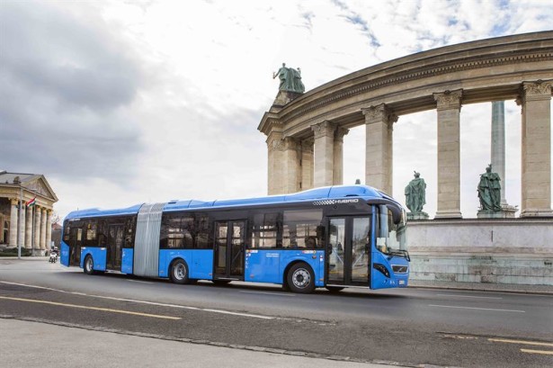 volvo_7900_articulated_hybrid_budapest