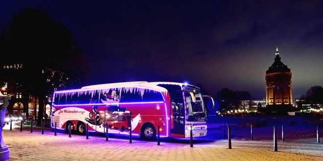Mercedes-Benz Travego umesto sanki za Deda Mraza!
