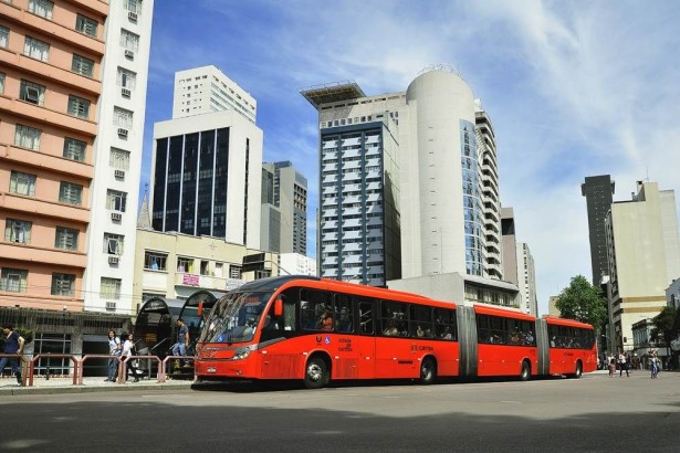 curitiba2_Rede Integrada de Transporte - Curitiba_(Source EMBARQ Brasil - Mariana Gil)