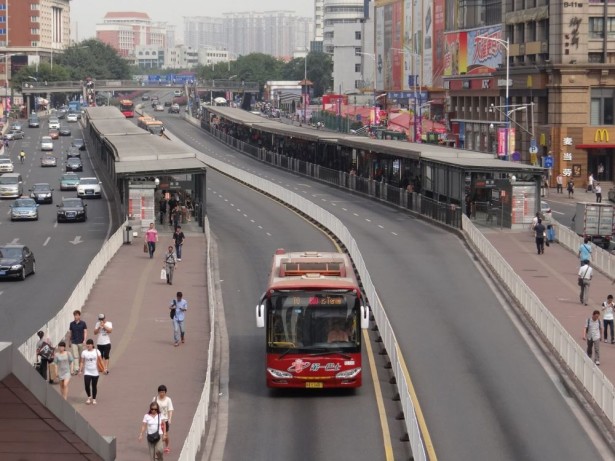 guangzhou2_Guangzhou BRT - Guangzhou_(Source EMBARQ Brasil - Brenda Medeiros)