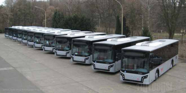 Pet gradskih i sedam prigradskih autobusa za JKP "ATP Pančevo". © Aleksandar Dragutinović