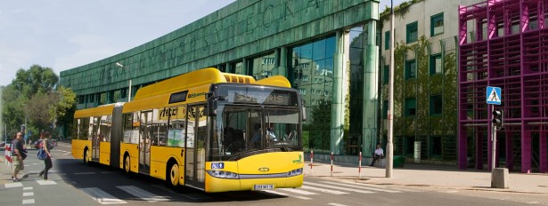 2006-Pierwszy-Solaris-Urbino-Hybrid-18-trafia-do-klienta-oco-Drezno-1220x460