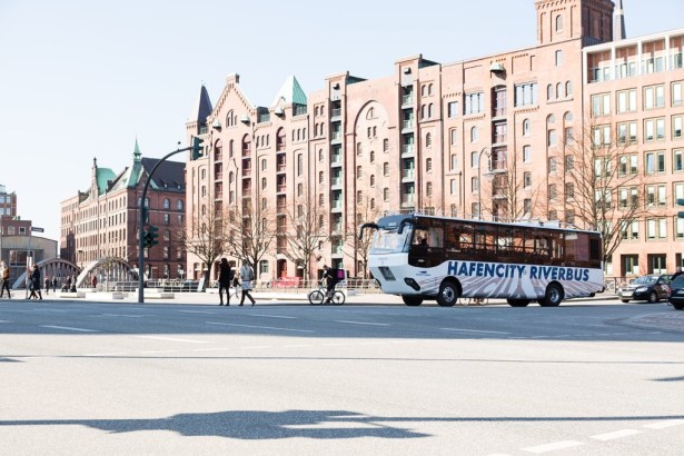 man_hafencity_riverbus3