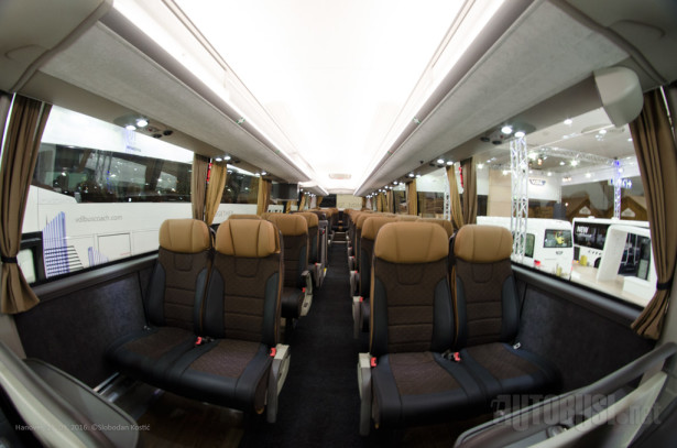 VDL Futura FHD2-106 ima mesta za 43 putnika
