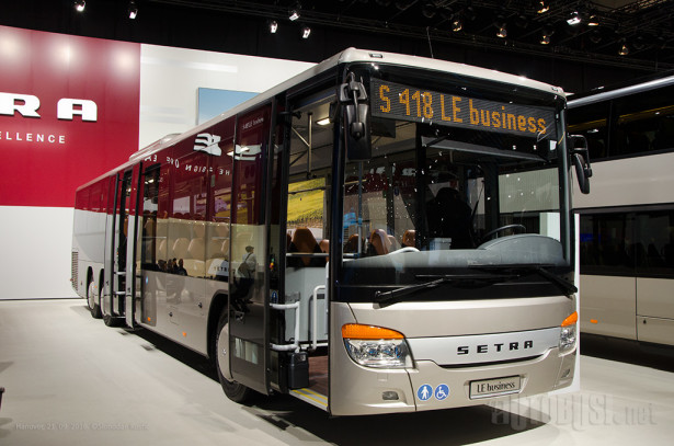 Setra S418LE business - troosovinski niskoulazni međugradski autobus