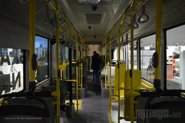 Zglobni autobus za Grac ima 36 sedišta.