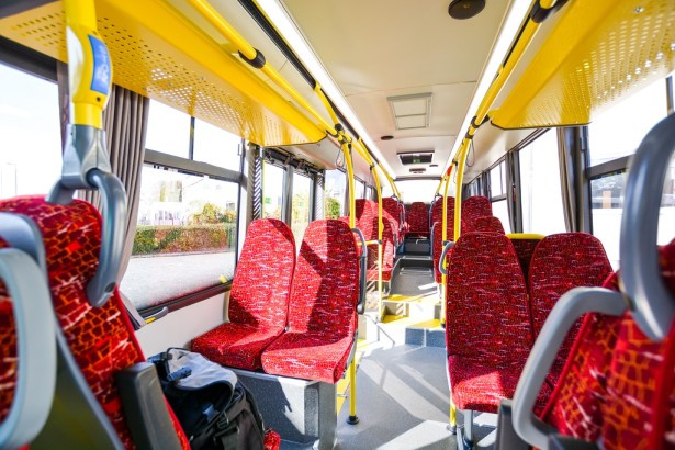 Midibus je namenjen ređe naseljenim zonama gde je dvanaestometarski autobus neisplativ.