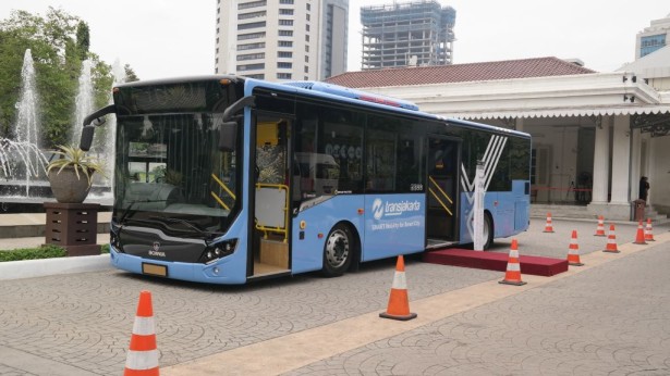150 gradskih niskoulaznih autobusa će imati rampu za invalide i dečija kolica