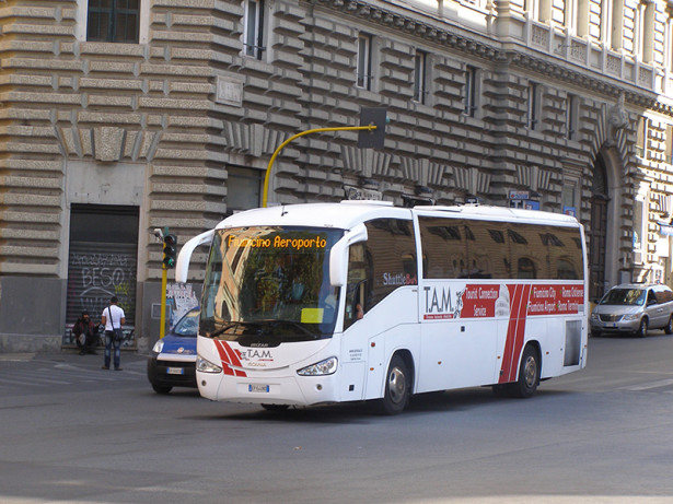Termini je polazna stanica i za autobuse koji vode do aerodroma. © Slobodan Kostić