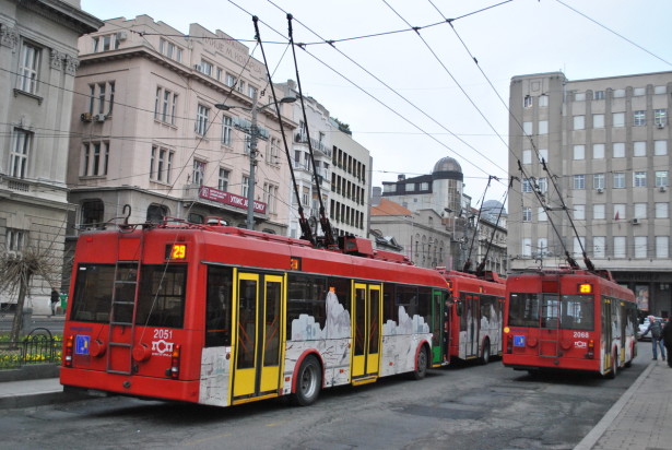 Kontaktna mreža narušava sliku grada. © Aleksa Ilić