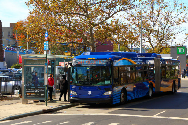 Osim starih autobusa, menja se i kolor šema njujorškog prevoza. © Shane Ramkissoon