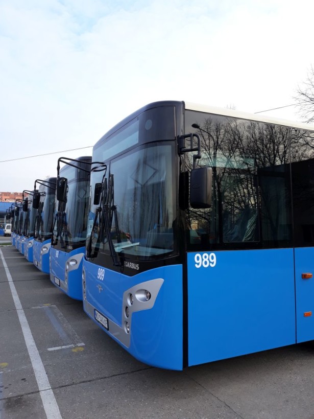 ikarbus_jgsp_novi_sad_983-989_2