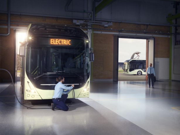 Volvo7900_Electric_Depot_charging_2017