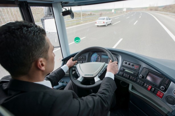 MAN is equipping all NEOPLAN coaches, the MAN Lion's Coach, Lion's Regio buses and from 2016 onwards also the Lion's Intercity buses with the Emergency Brake Assist EBA in its newest generation, even before it becomes a legal requirement. MAN combines the radar-based, distance-controlled Tempomat ACC with the camera of the LGS lane guard system to detect obstacles as early as possible. The second generation of the LGS will also be available in May. DE: Bereits vor seiner gesetzlichen Einfuehrung stattet MAN alle NEOPLAN-Fahrzeuge sowie den MAN Lion’s Coach, den Lion’s Regio und ab 2016 den Lion’s Intercity mit der neuen Generation des Notbremsassistenten EBA aus. Um Hindernisse so frueh wie moeglich zu erkennen, kombiniert MAN den radargestuetzten abstandsgeregelten Tempomat ACC mit der Kamera des Spurassistenten LGS, der ab Mai ebenfalls in der zweiten Generation LGS verfuegbar ist.  UK: MAN is equipping all NEOPLAN coaches, the MAN Lion's Coach, Lion's Regio buses and from 2016 onwards also the Lion's Intercity buses with the Emergency Brake Assist EBA in its newest generation, even before it becomes a legal requirement. MAN combines the radar-based, distance-controlled Tempomat ACC with the camera of the LGS lane guard system to detect obstacles as early as possible. The second generation of the LGS will also be available in May.