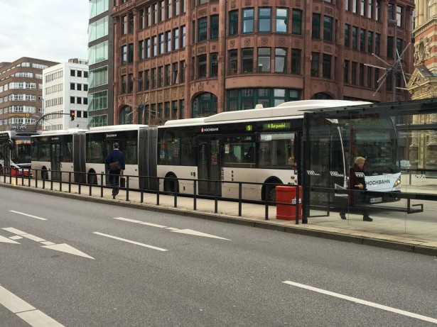 vanhool_agg300_2_hochbahn