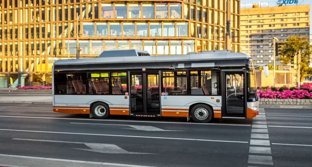Solaris_Urbino_89_electric_13