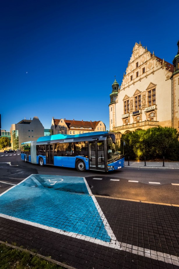 Urbino_CNG_Paris_3