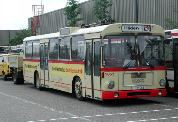 Novi MAN elektrobus po VÖV standardu pušten u rad 1974. godine. © Rheinbahn
