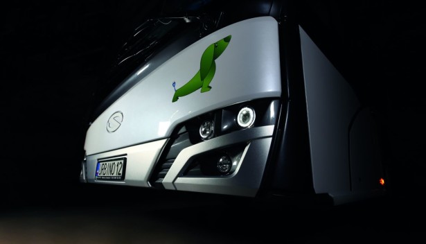 Urbino_12_electric_front