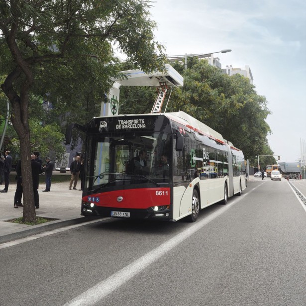 Urbino_18_electric_Barcelona_1
