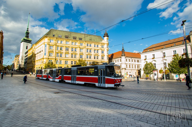 Tramvajem kroz sam centar grada? Naravno! © Slobodan Kostić