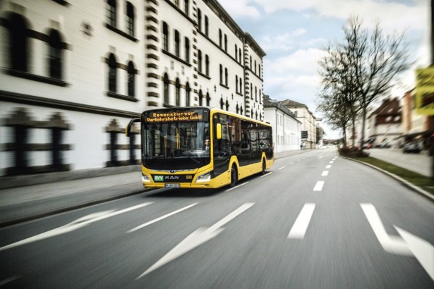 P_Bus_EOT_MAN_Lions_City