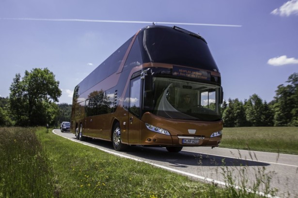 P_Bus_EOT_Skyliner_2016-01