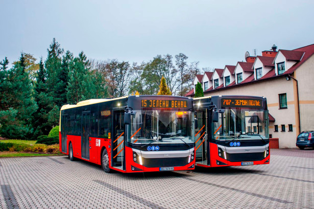 Novi BMC u beogradskim bojama. Foto: Kubul, Phototrans - Fotomontaža: Slobodan Kostić