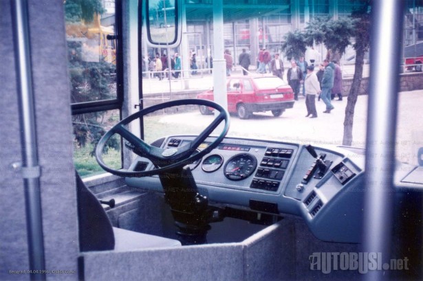 Vozačko radno mesto preuzeto sa Volvo turističkih autobusa. © Saša Conić