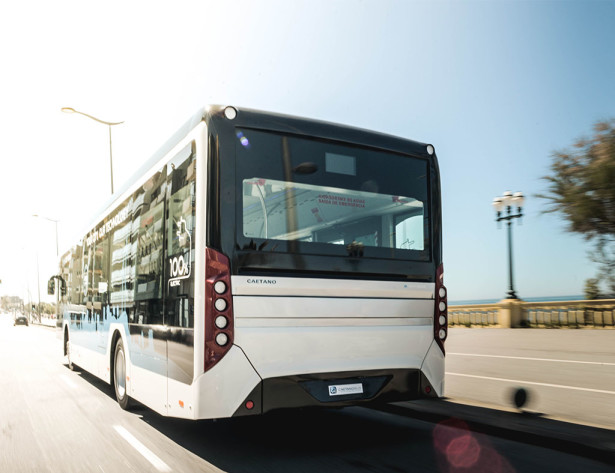 CaetanoBus_e.City-Gold_02