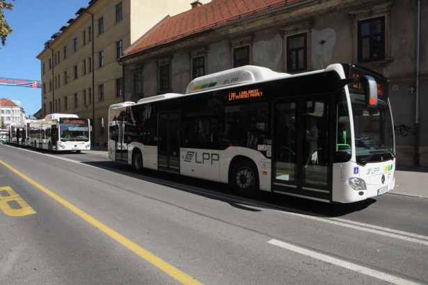 Gasni hibridni Mercedes-Benz Citaro kupljeni 2019. godine. © Nik Rovan