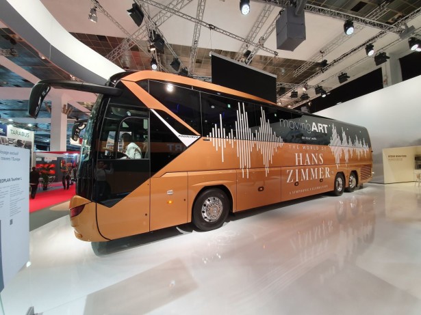 Neoplan Tourliner L u dizajnu movingART Foto: Saša Conić