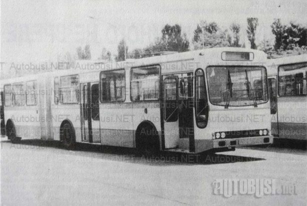 Ikarus IK-110/160: (1) Četiri decenije "kockice"