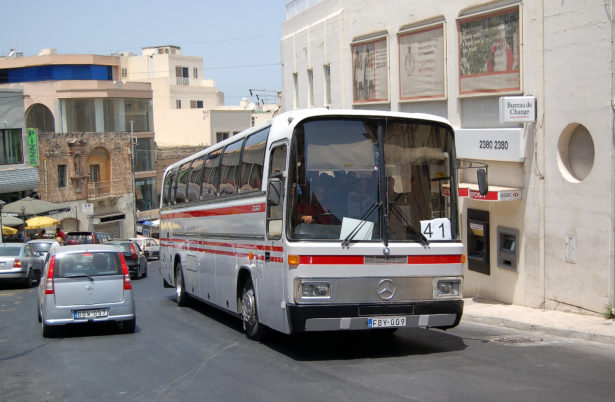 Ensign Charisma: Sanos u Velikoj Britaniji