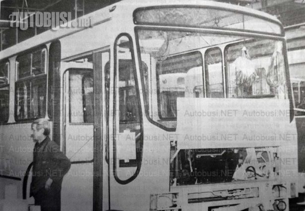 Ikarus IK-110/160: (4) Zglobnjaci za duže relacije