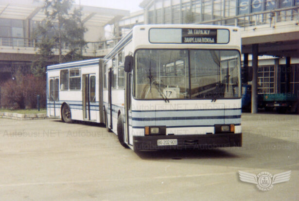 Ikarus IK-110/160: (8) Međugeneracija zglobnih prototipova