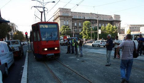 BEOGRAD: BEZ TRAMVAJA OD VUKOVOG SPOMENIKA KA USTANIČKOJ ZA VIKEND