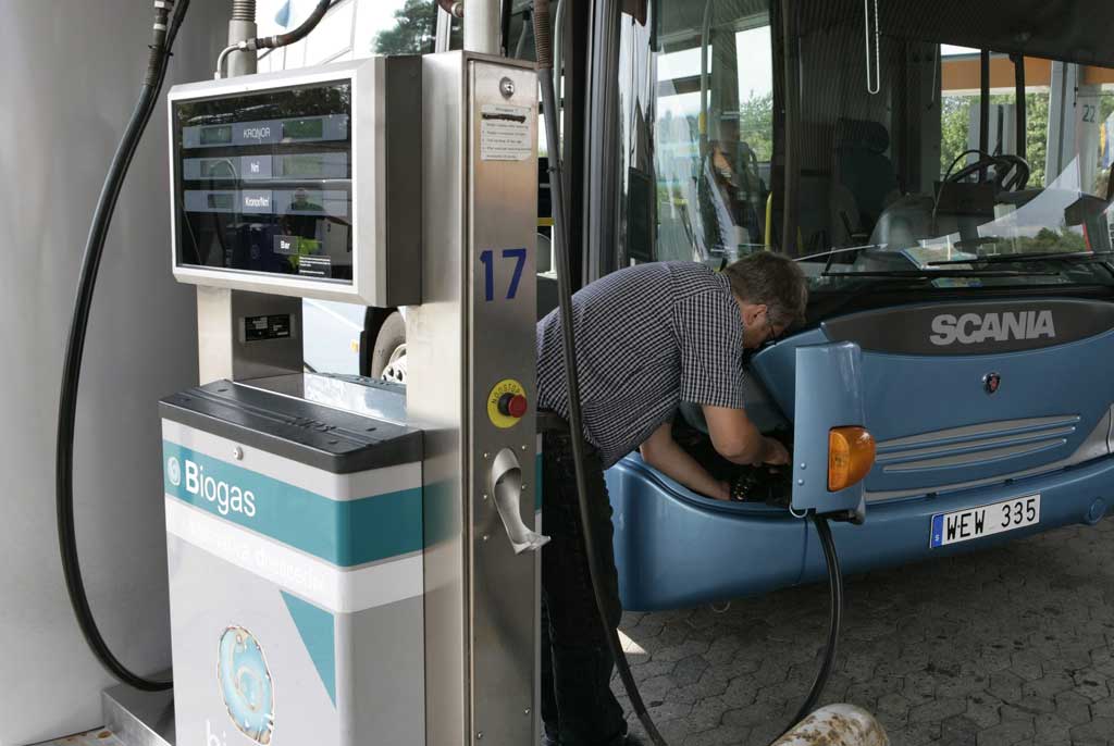 SCANIA AUTOBUSI NA GAS ZA ENGLESKU