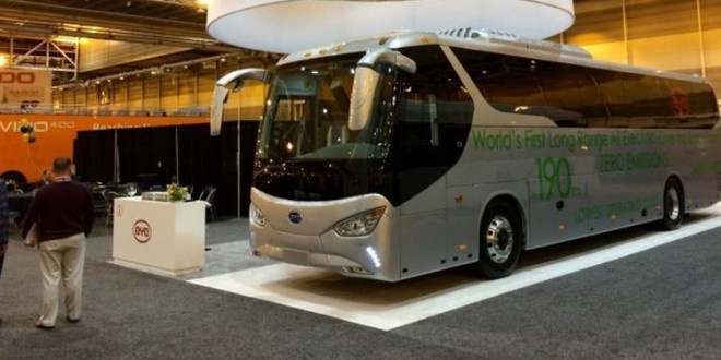 BYD predstavio prvi turistički autobus na baterije